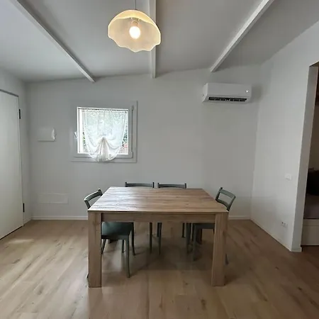 Casa Rielta, Tram E Parking Apartment