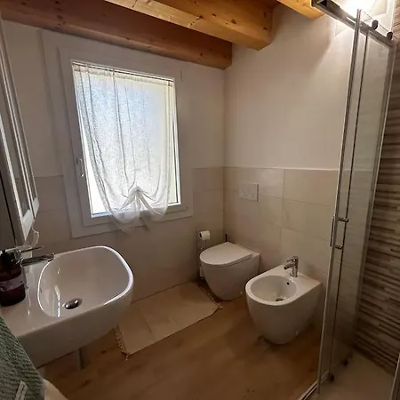 Apartmán Casa Rielta, Tram E Parking