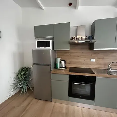 Апартаменты Casa Rielta, Tram E Parking Местре
