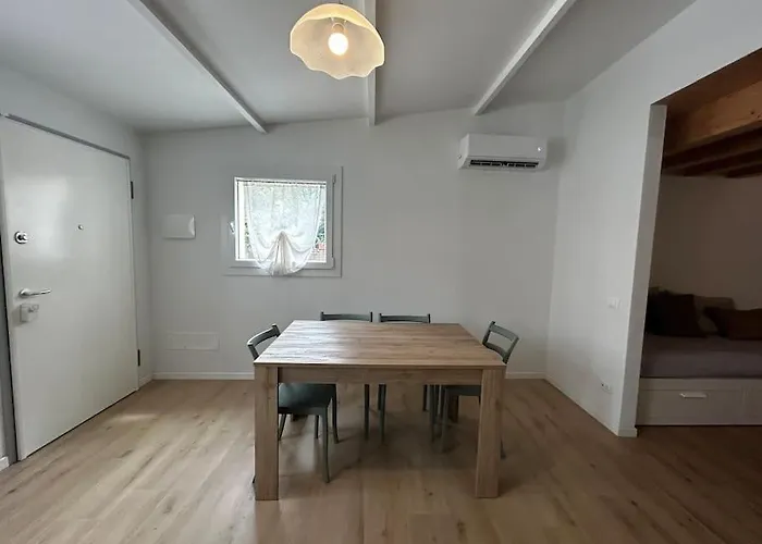 Casa Rielta, Tram E Parking Apartment