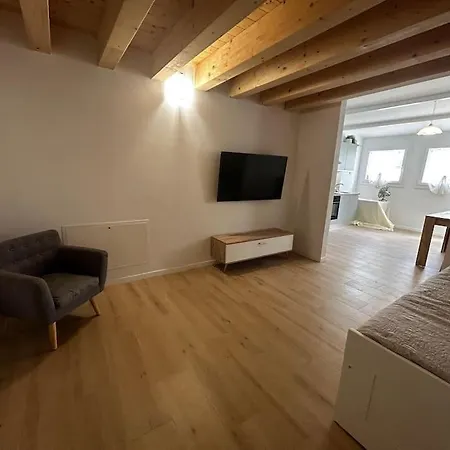 Casa Rielta, Tram E Parking Mestre